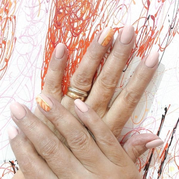 Nude pink abstract nails